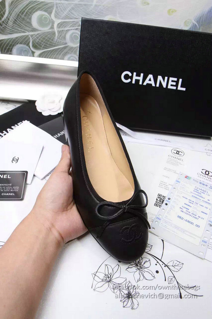 Chanel Tan Lambskin Ballet Flats Black Cap Toe CH1610