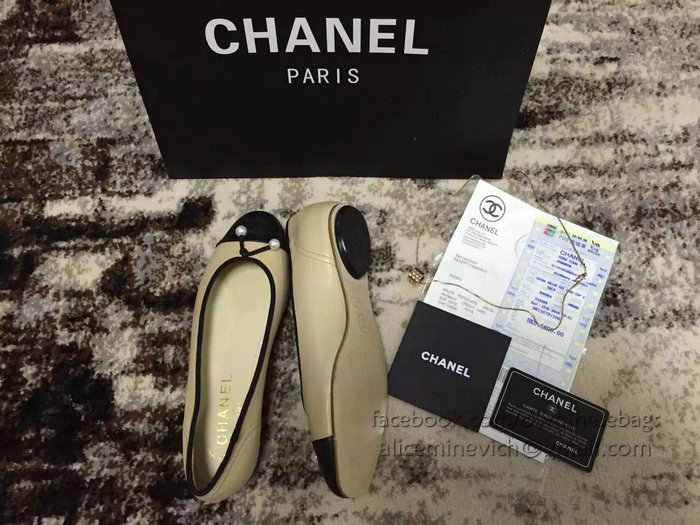 Chanel Tan Lambskin Ballet Flats Black Cap Toe CH1620