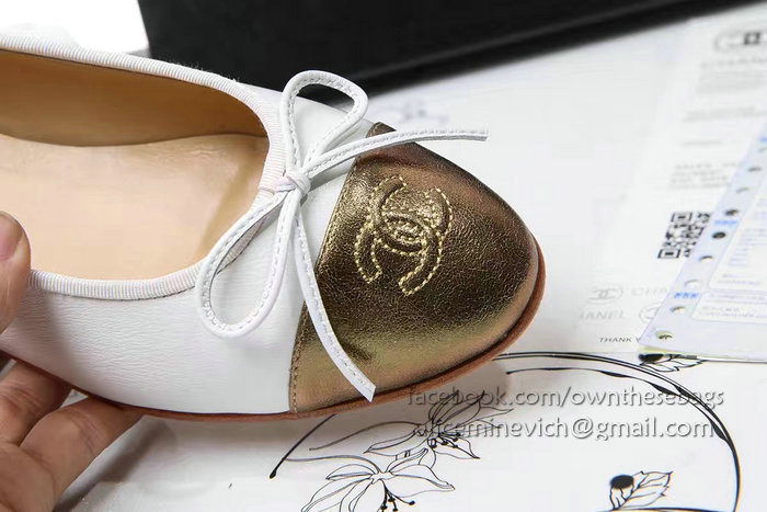 Chanel White Lambskin Ballet Flats Gold Cap Toe CH1610