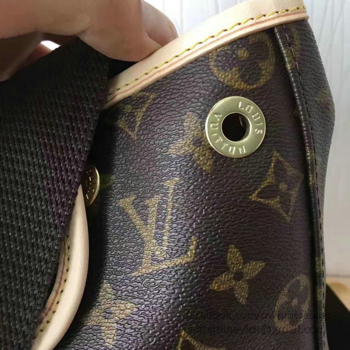 Louis Vuitton Monogram Canvas Bosphore Backpack M40107