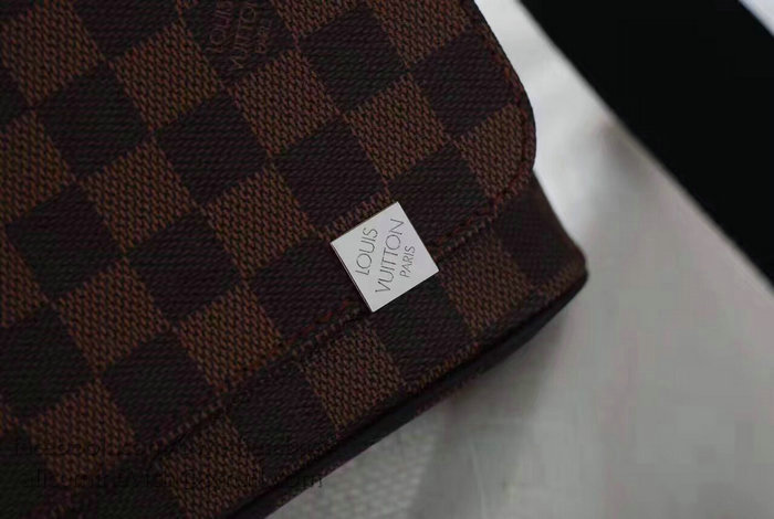 Louis Vuitton Damier Ebene Canvas District PM N41031