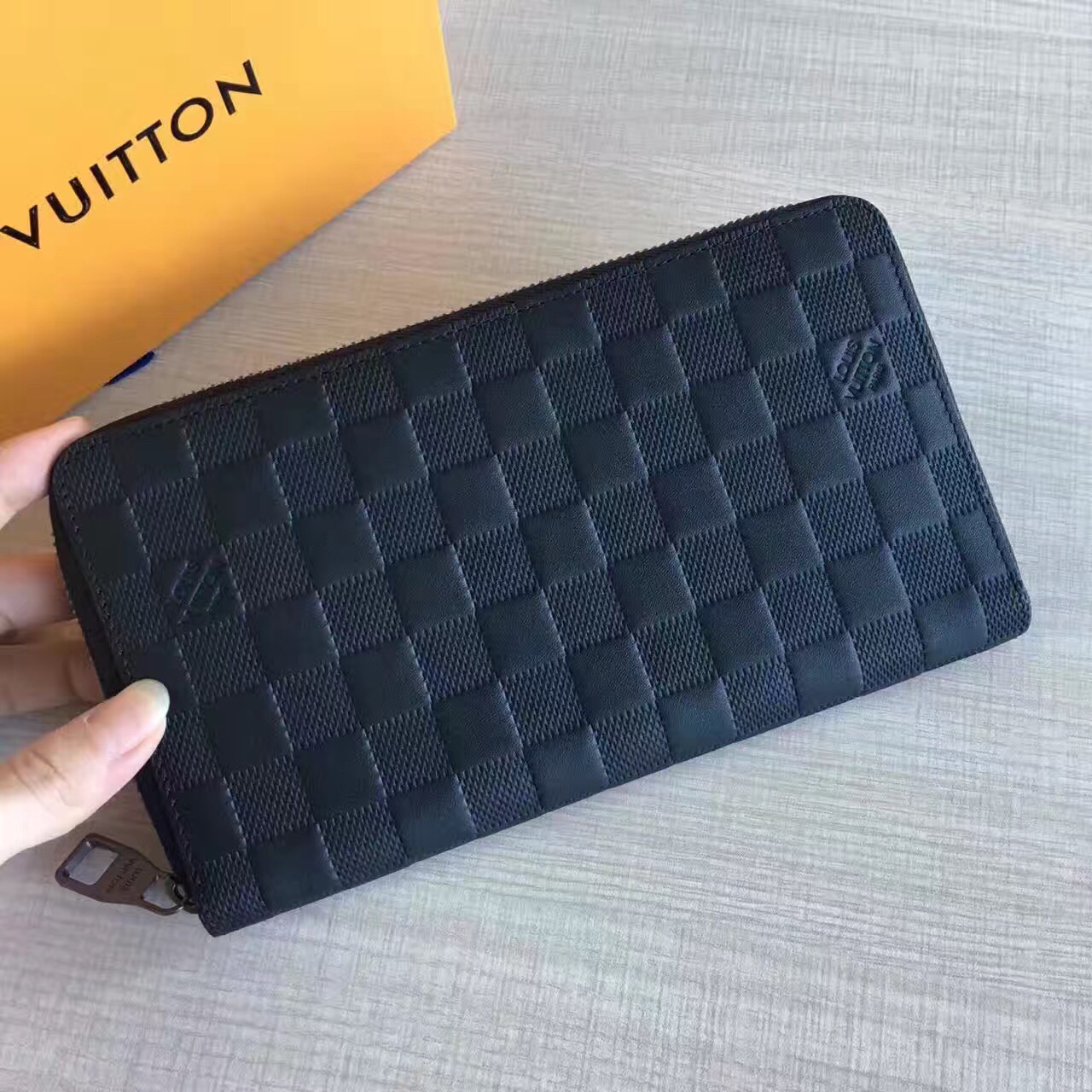 Louis Vuitton Damier Infini Leather Zippy Organiser Onyx N60002