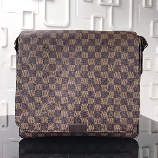 Louis Vuitton Damier Ebene Canvas District MM N41212