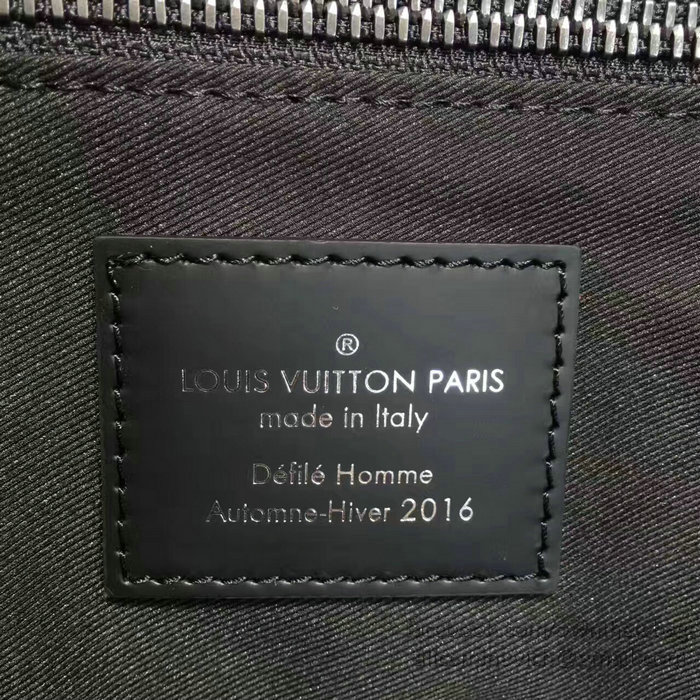 Louis Vuitton Monogram Eclipse Canvas Messenger MM Voyager M40510