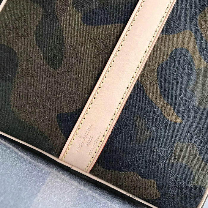 Louis Vuitton x Supreme Keepall 45 Camo M43466