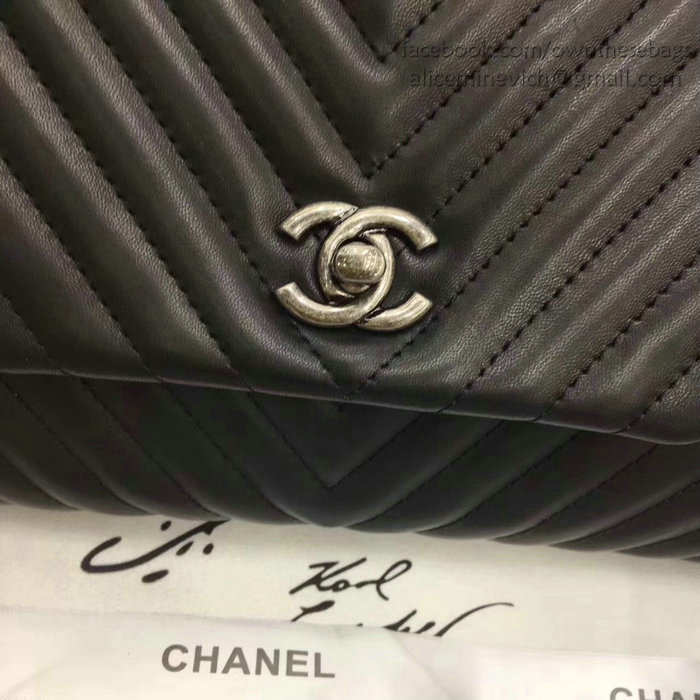 Chanel Chevron Lambskin Clutch Bag Black with Silver Hardware A90902