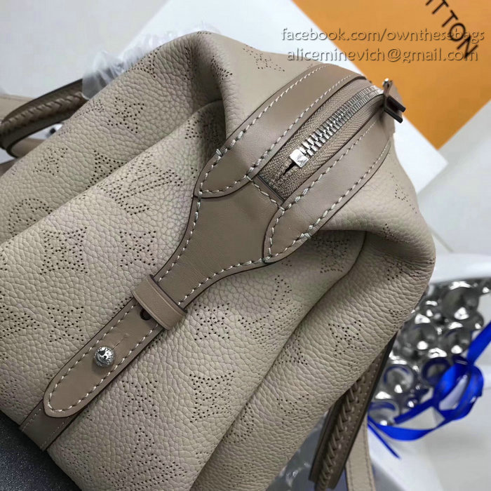 Louis Vuitton Mahina Leather Asteria Galet M54673