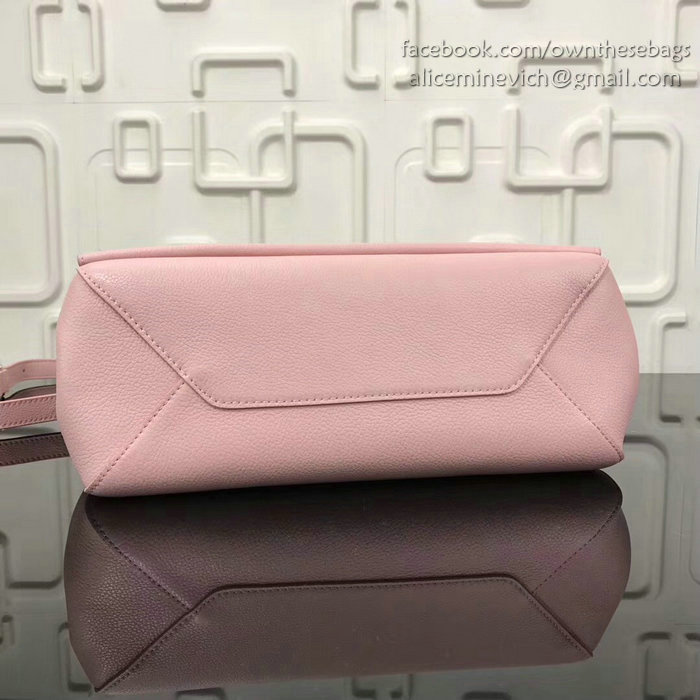 Louis Vuitton Soft Calf Leather LOCKME II Pink M50250