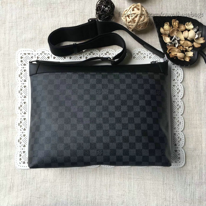 Louis Vuitton Damier Graphite Canvas Mick MM N40004