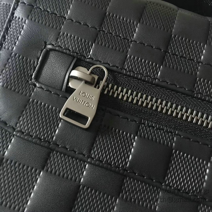 Louis Vuitton Damier Infini Leather District MM N41284