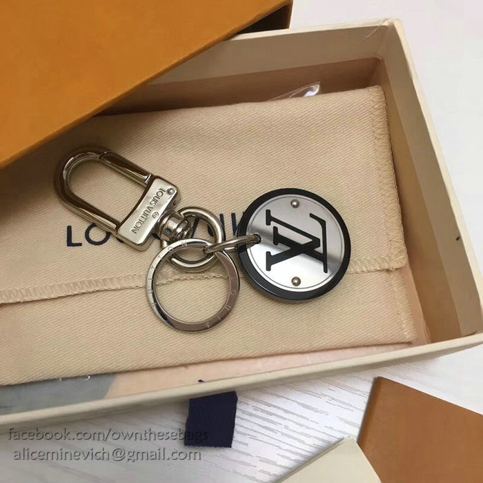 Louis Vuitton LV Cut Circle Key Holder M67362