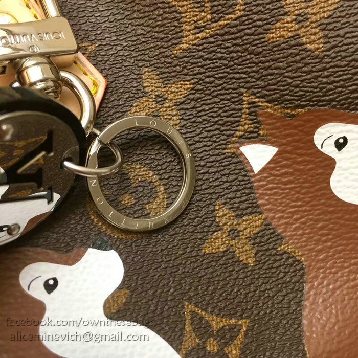 Louis Vuitton LV Cut Circle Key Holder M67362