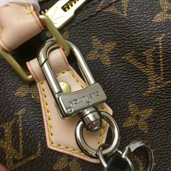 Louis Vuitton LV Cut Circle Key Holder M67362