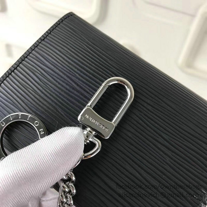 Louis Vuitton Rivets Chain Wallet M63518