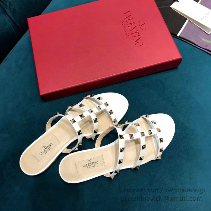 Valentino Garavani Rockstud Flat Sandal White V18602