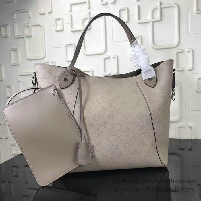 Louis Vuitton Mahina Leather HINA MM Galet M53140