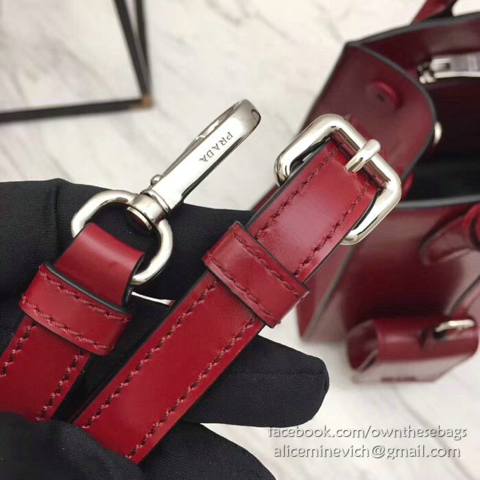 Prada Monochrome Calf Leather Bag Red 1BA156