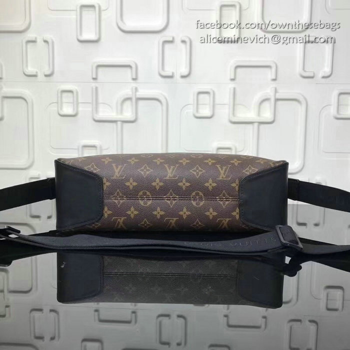 Louis Vuitton Monogram Canvas Messenger Bag M40387