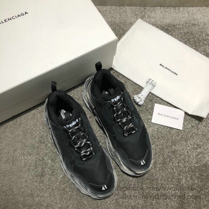 Balenciaga Triple S Sneakers B811061C