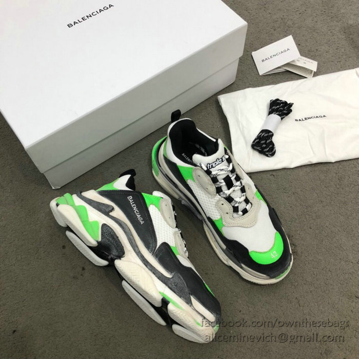 Balenciaga Triple S Sneakers B811061H