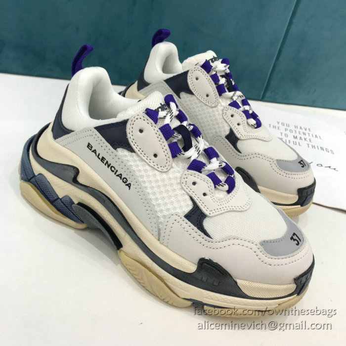 Balenciaga Triple S Sneakers B811061L