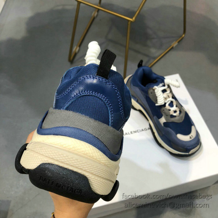 Balenciaga Triple S Sneakers B811062A