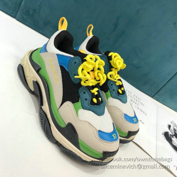 Balenciaga Triple S Sneakers B811062B