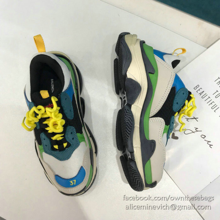 Balenciaga Triple S Sneakers B811062B