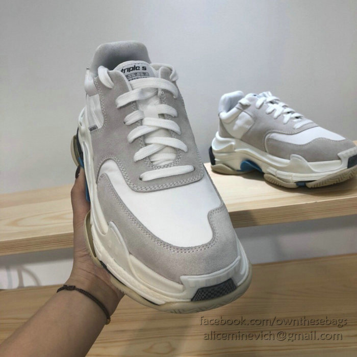 Balenciaga Triple S Sneakers B811063B