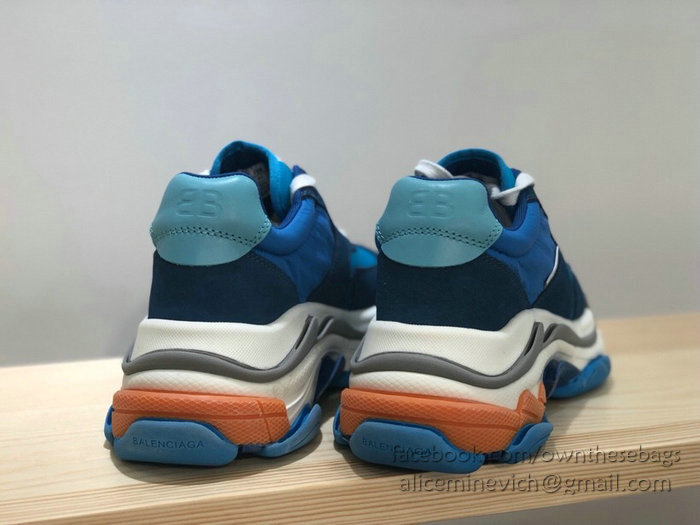 Balenciaga Triple S Sneakers B811063F