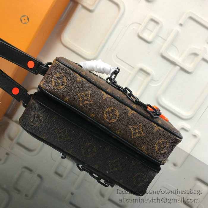 Louis Vuitton Monogram Canvas Clutch M44458