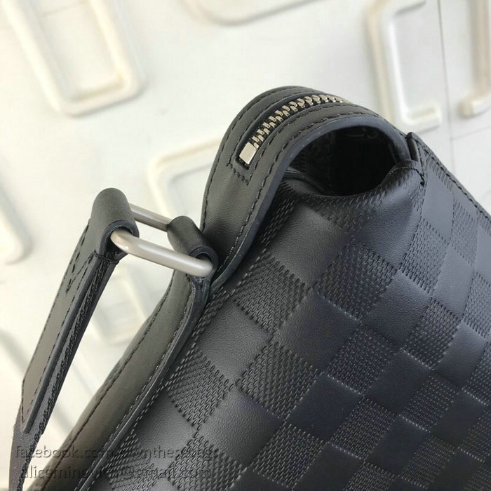 Louis Vuitton Damier Infini Leather Discovery Messenger PM N42416