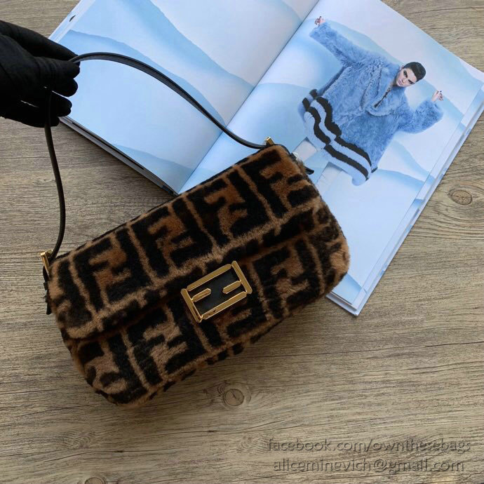 Fendi Shoulder Bag Brown F801831