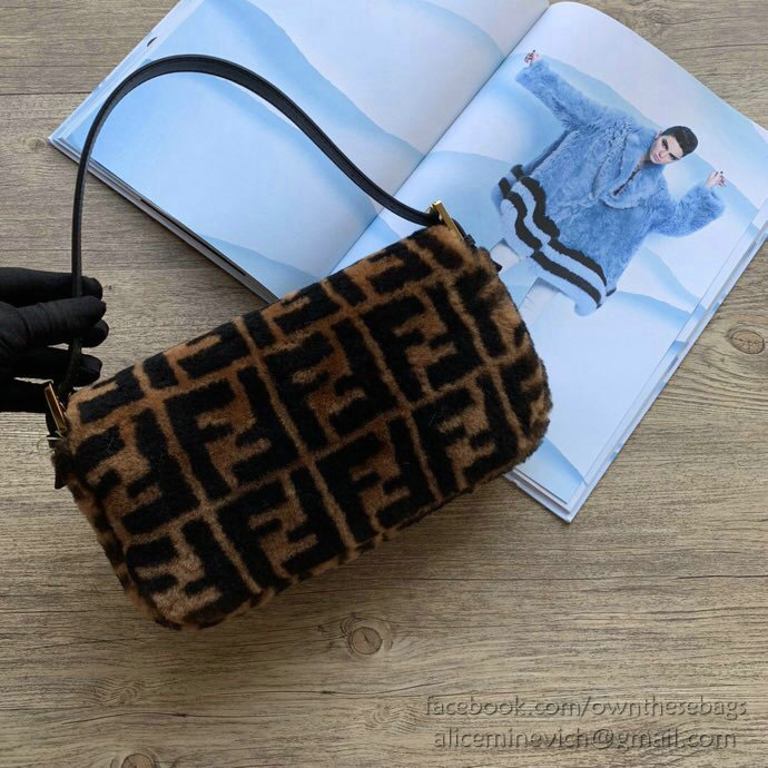 Fendi Shoulder Bag Brown F801831