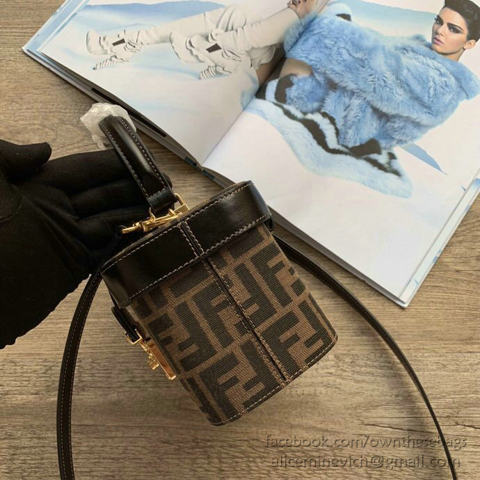 Fendi Shoulder Bag F801861