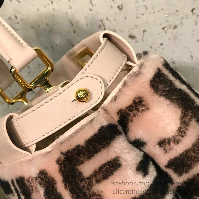 Fendi Wool Peekaboo Bag Pink F880251