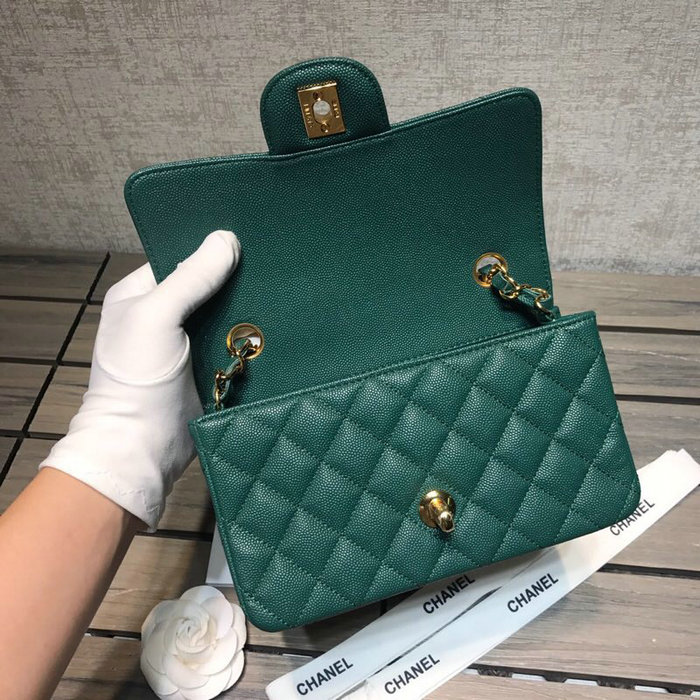 Classic Chanel Grained Calfskin Small Flap Bag Green with Gold Hardware CF1116