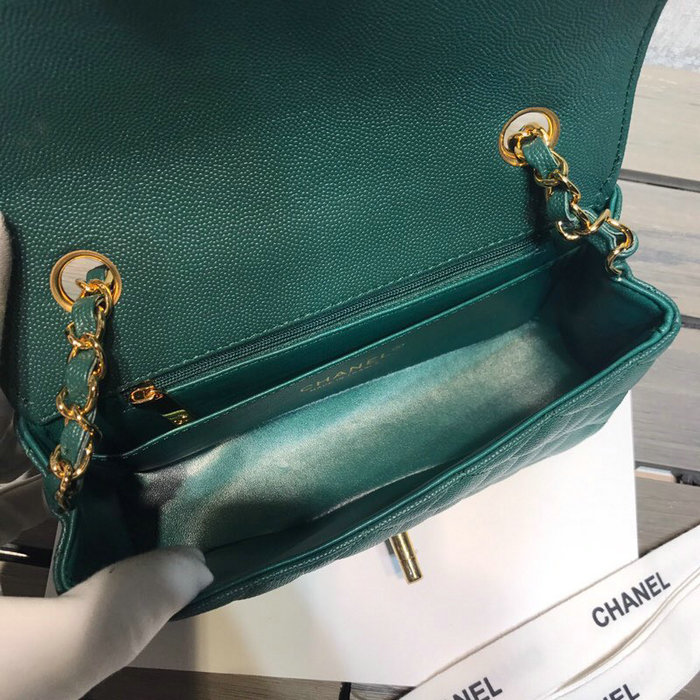 Classic Chanel Grained Calfskin Small Flap Bag Green with Gold Hardware CF1116