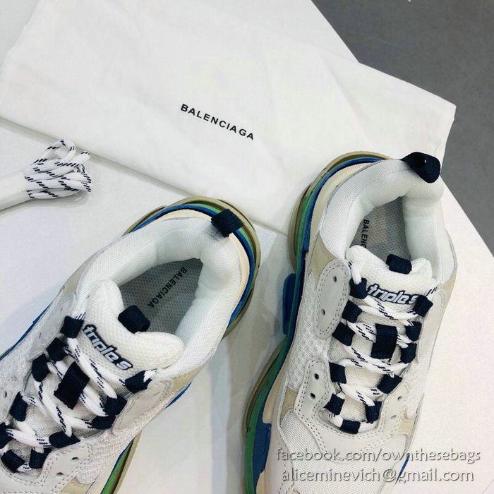 Balenciaga Triple S Sneakers B811061N