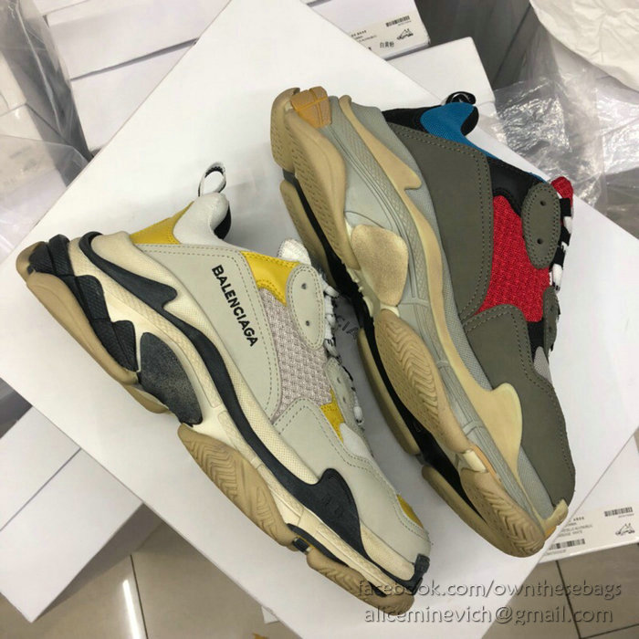 Balenciaga Triple S Sneakers B811062D