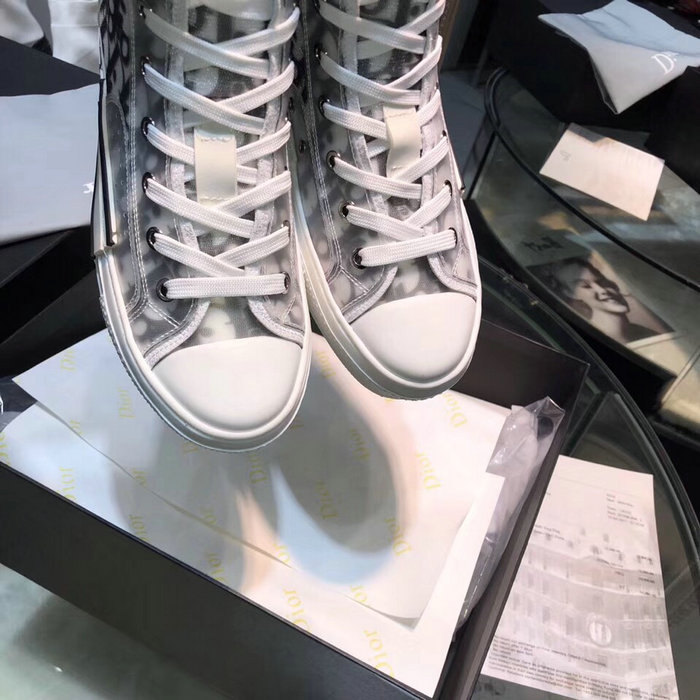 Dior Oblique High Top Sneaker D32601