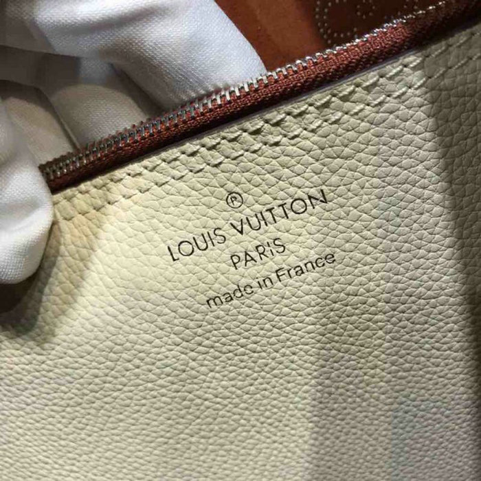 Louis Vuitton Mahina Leather Carmel Creme M53188