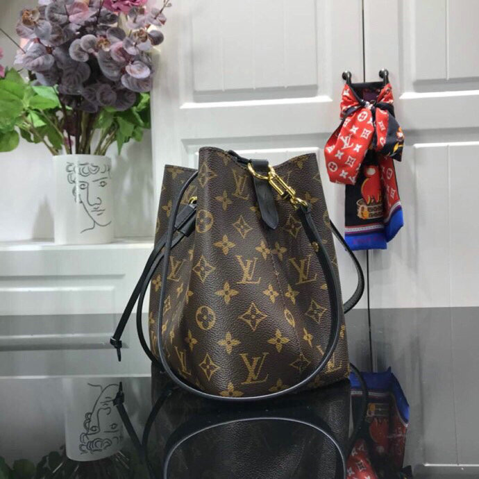 Louis Vuitton Monogram Canvas Neonoe BB Black M53609