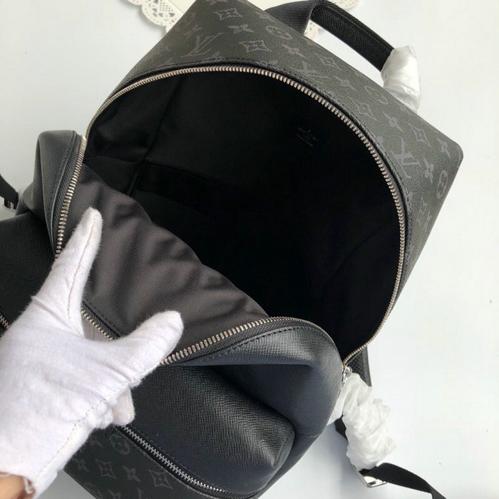 Louis Vuitton Discovery Backpack PM Black M30230