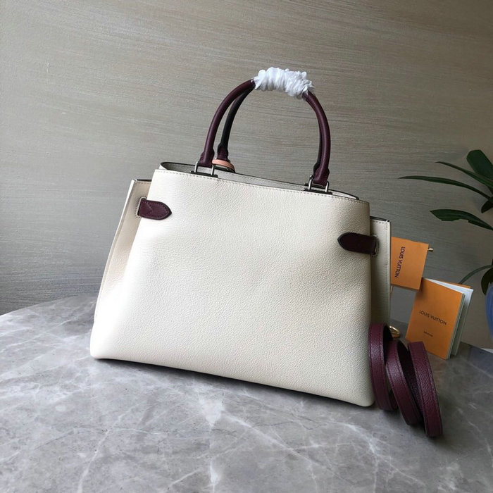 Louis Vuitton Grained Calf Leathe Lockme Day Beige M53645