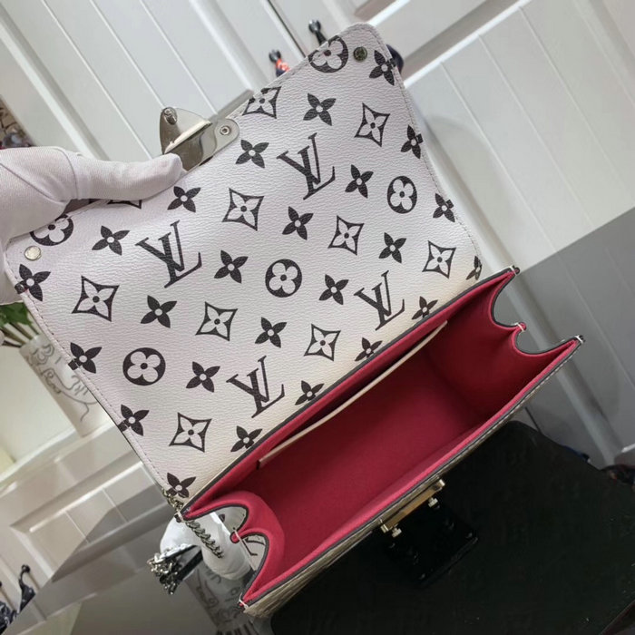 Louis Vuitton Monogram Vernis LV Wynwood Creme M90442