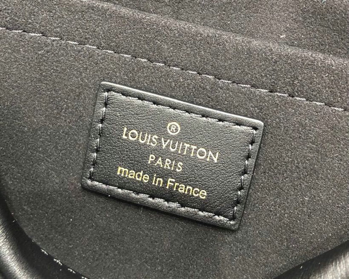 Louis Vuitton New Wave Camera Bag Black M53682