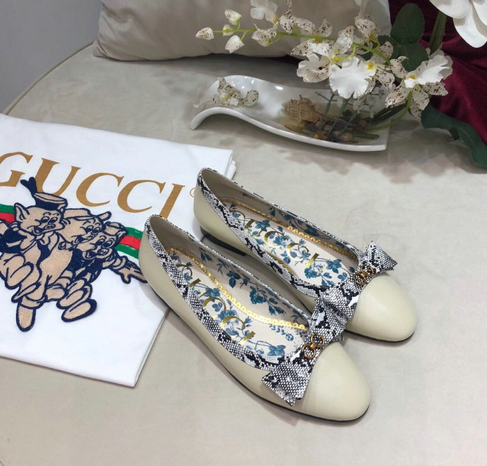 Gucci Leather ballet flat with Web bow 512464A