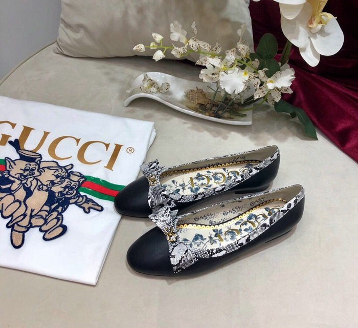 Gucci Leather ballet flat with Web bow 512464B