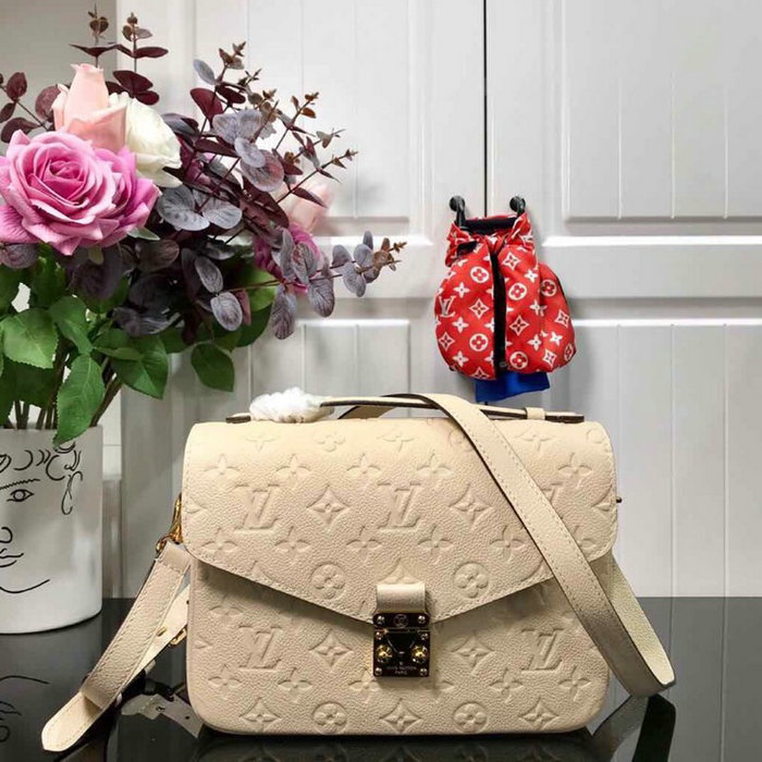 Louis Vuitton Monogram Empreinte Pochette Metis Creme M44738